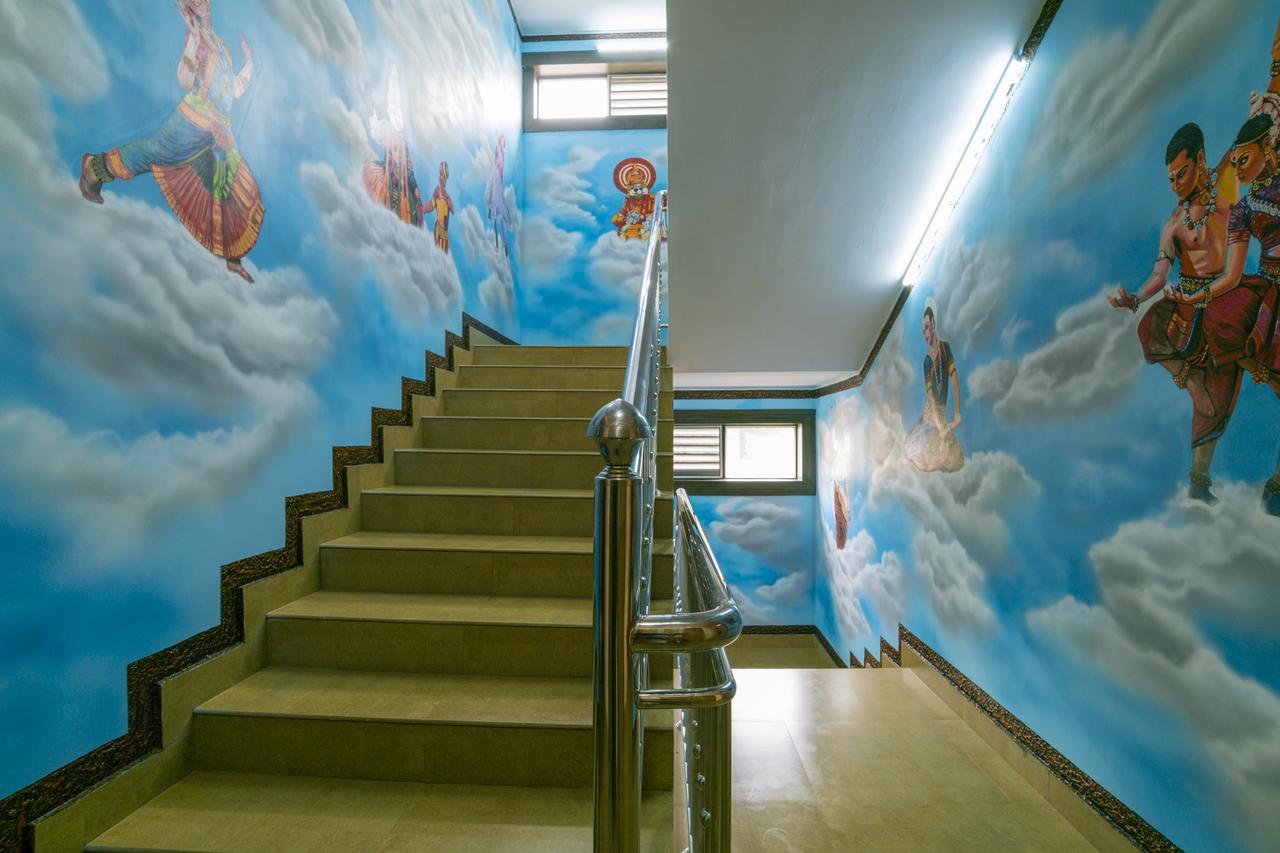 Blue Bell Cochin Airport Hotel Недумбассери Экстерьер фото