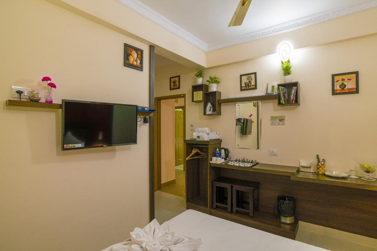Blue Bell Cochin Airport Hotel Недумбассери Экстерьер фото