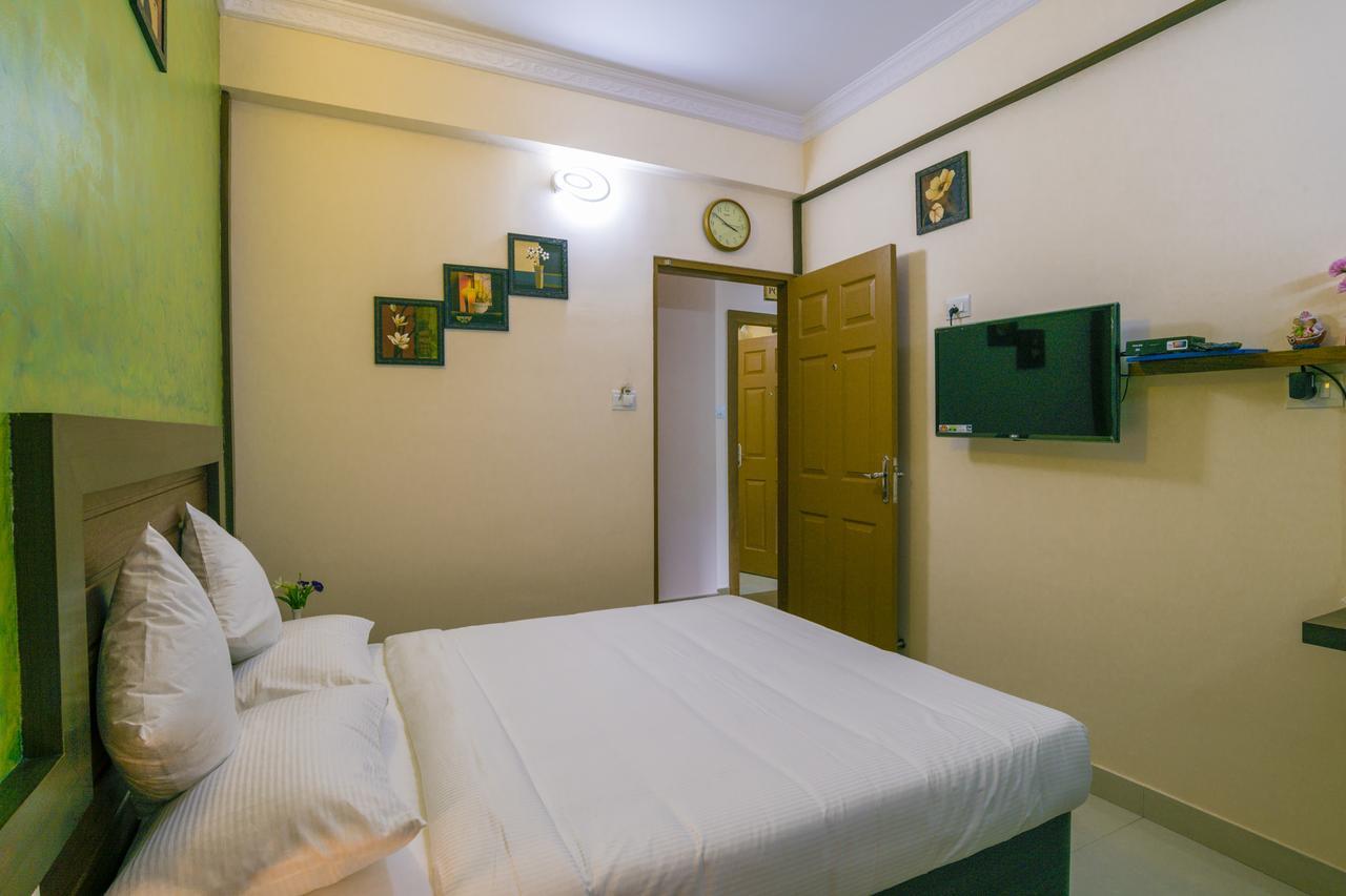 Blue Bell Cochin Airport Hotel Недумбассери Экстерьер фото