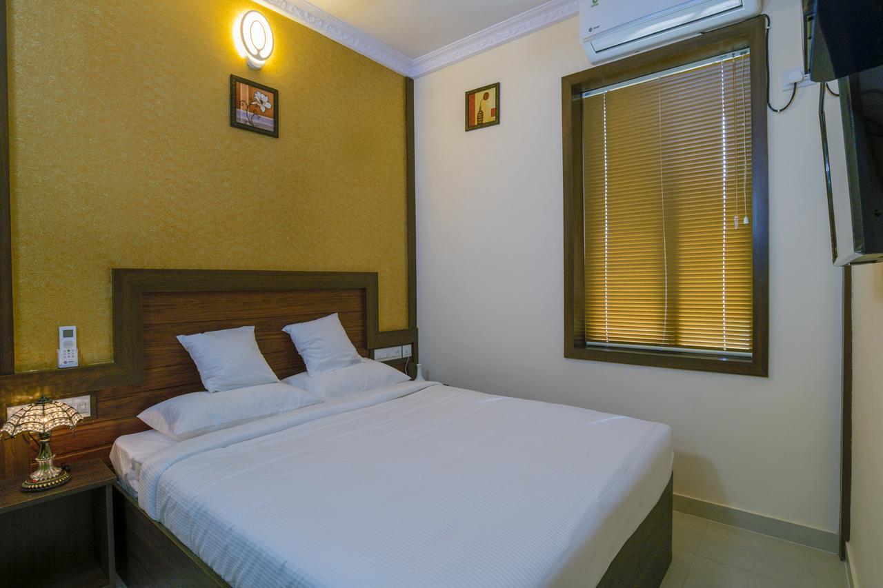 Blue Bell Cochin Airport Hotel Недумбассери Экстерьер фото
