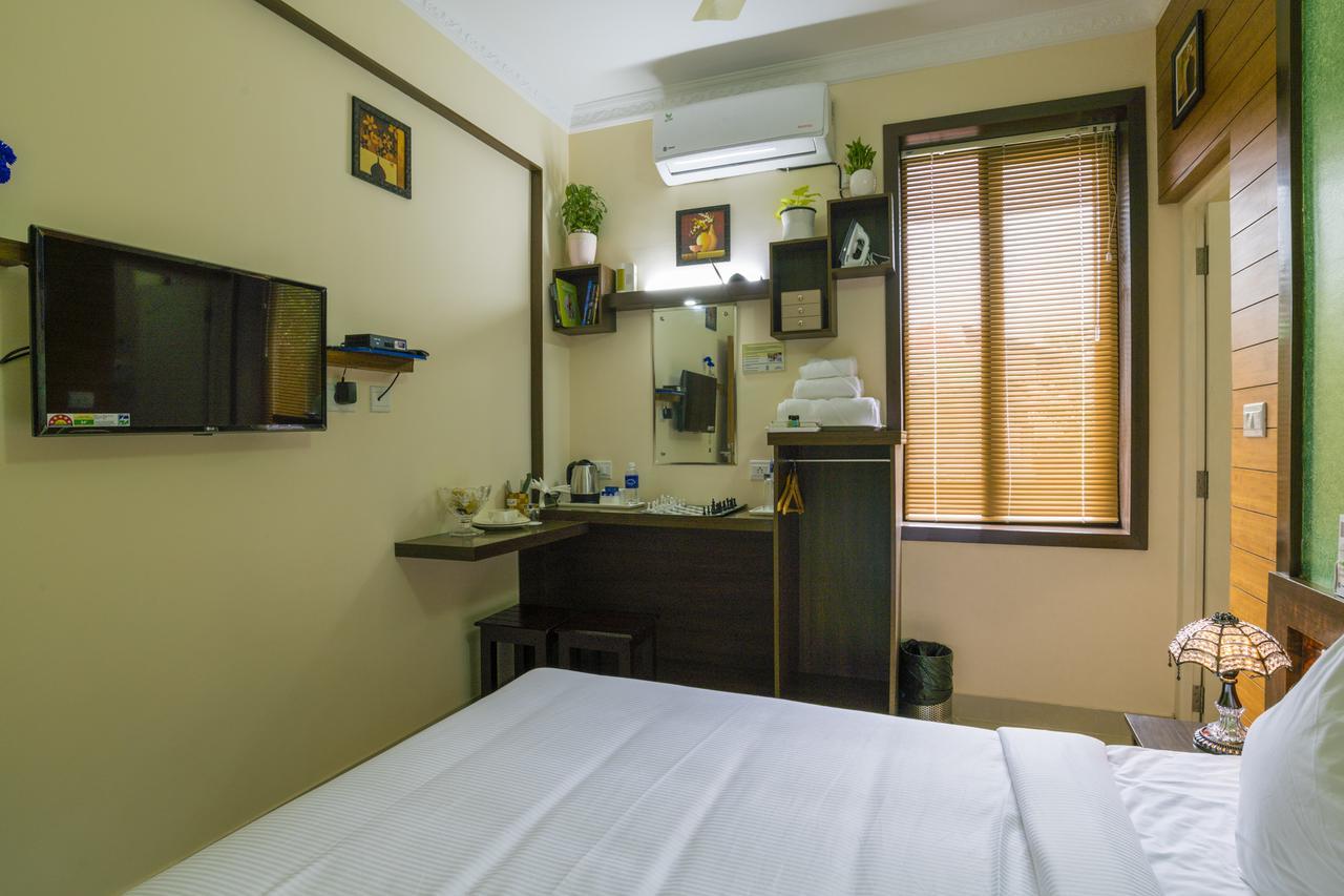 Blue Bell Cochin Airport Hotel Недумбассери Экстерьер фото